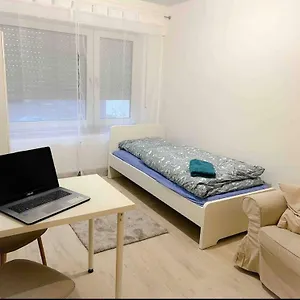  Privatunterkunft Einzelzimmer In Einem Bungalow